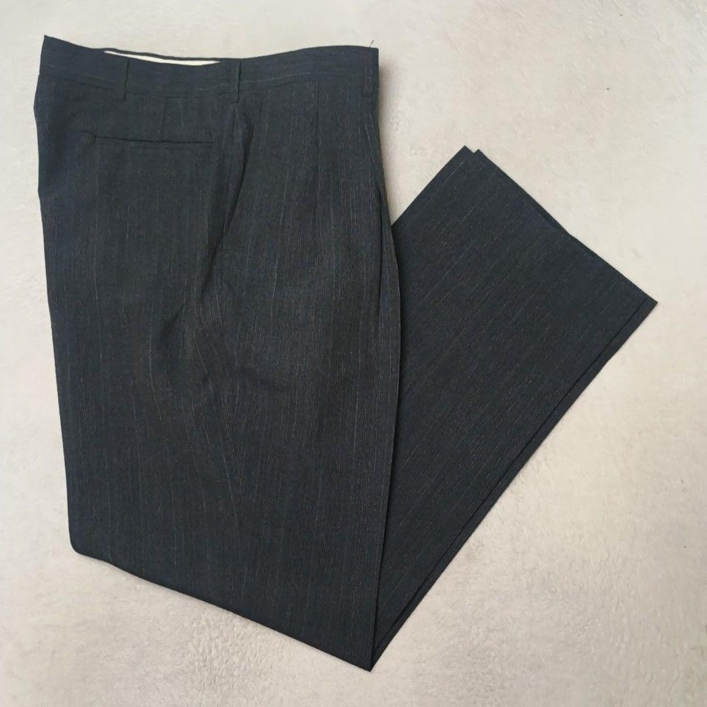 Vintage Haggar Pants Mens 38x32 Gray Striped Pleated Dress Polyester Rayon USA